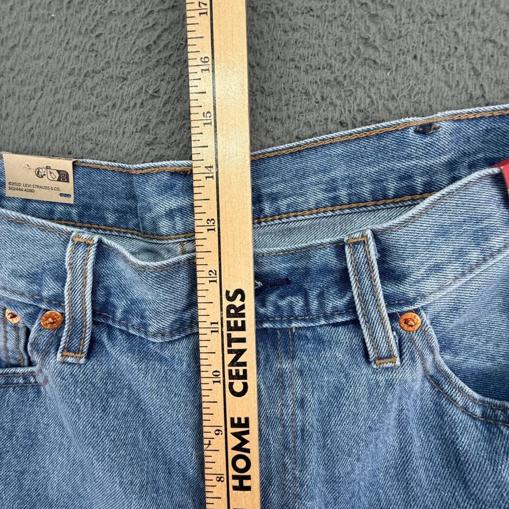 Levi's 550‎ Relaxed Fit Mens 38x34 Light Wash Blue Denim Jeans 100% Cotton